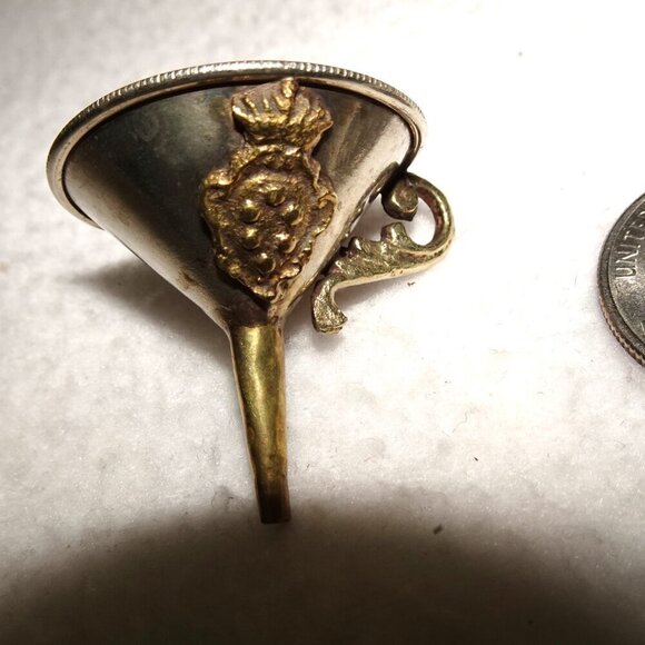 Vintage Perfume Funnel House of Medici Coat of Arms Italy - Picture 2 of 13